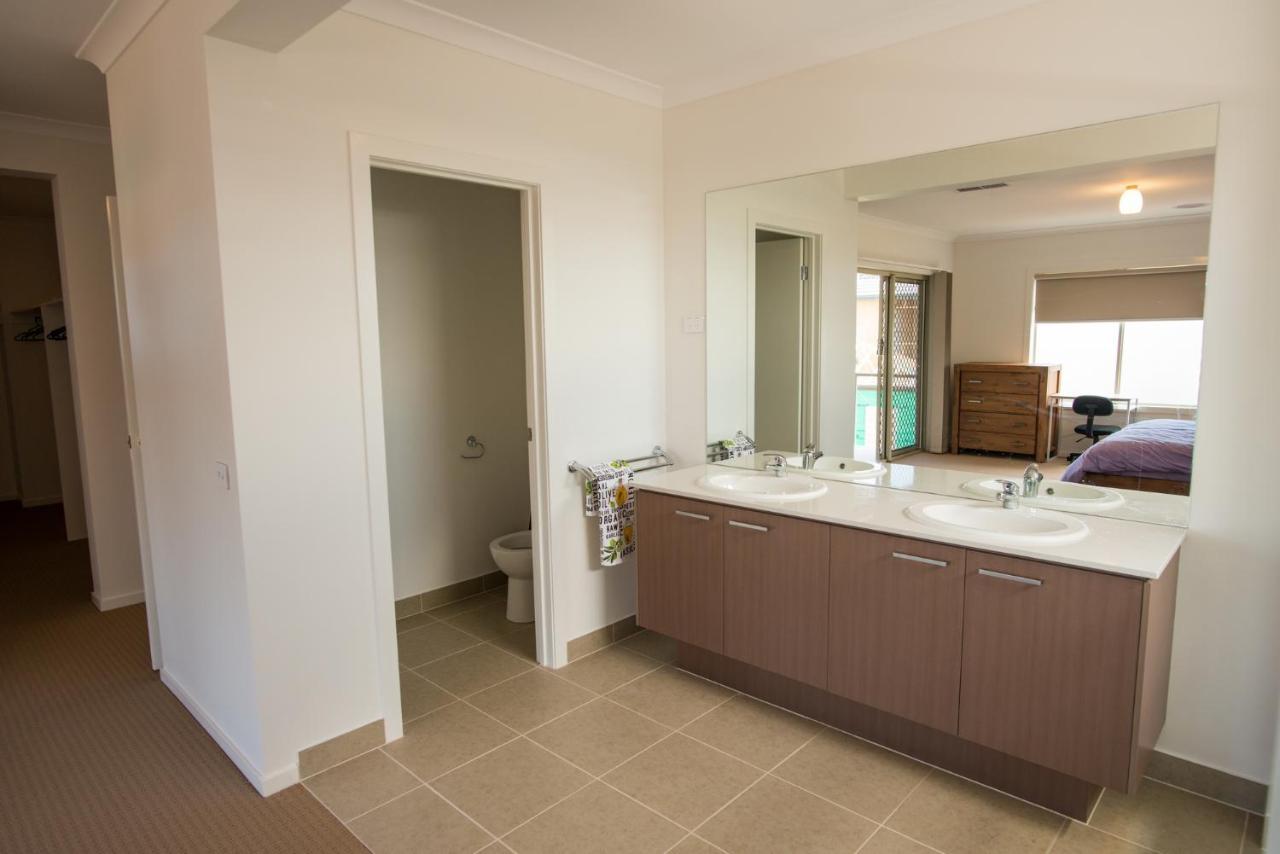 Apple House Point Cook Apartment Exterior photo